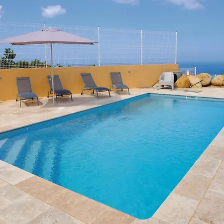 Apartament Four-bedroom In Porticcio